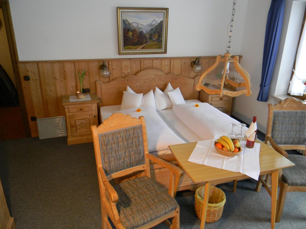 Landhaus Spielmannsau Oberstdorf Kamer foto